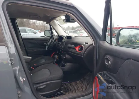 2015 Jeep Renegade Trailhawk из США, поврежденный, VIN ZACCJBCT8FPC02485